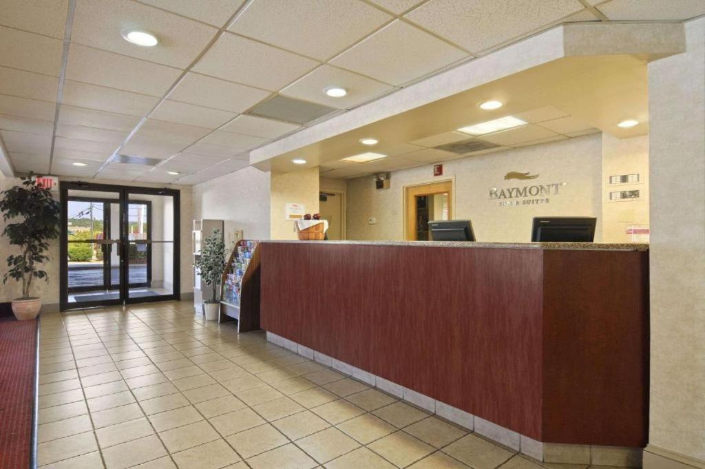 Baymont By Wyndham Macon I-75 Motel Bagian luar foto